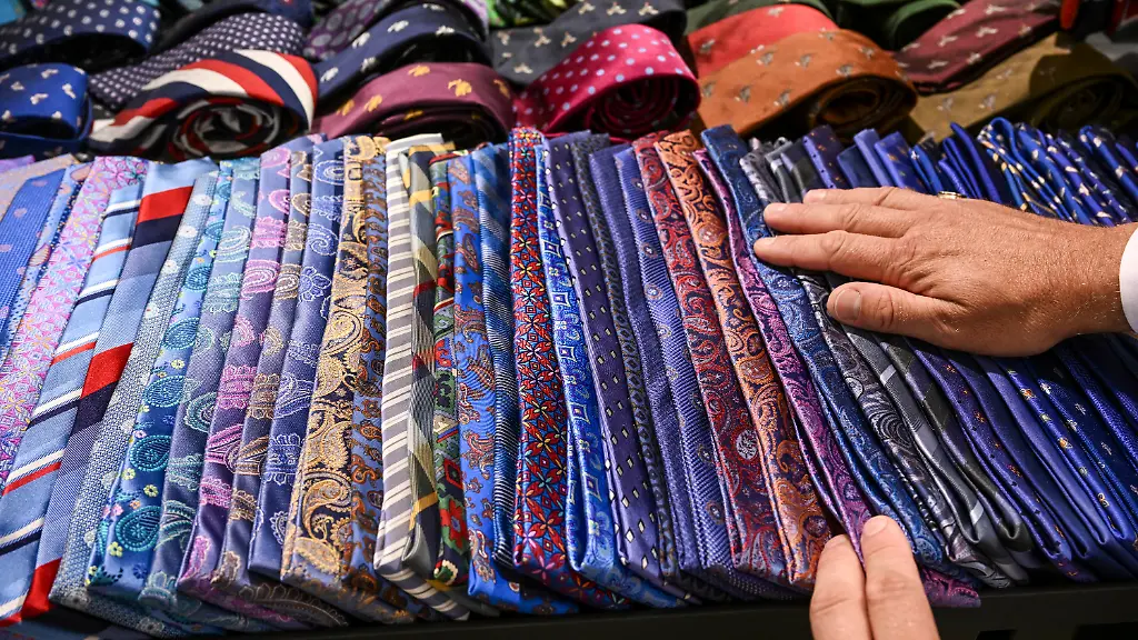 13691424f599d75985c9e760353cc7dc