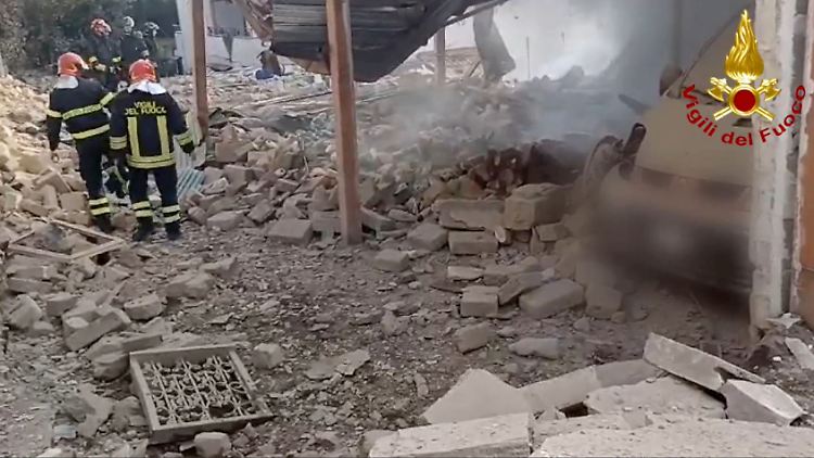 Die Lagerhalle ist nach der Explosion völlig zerstört.