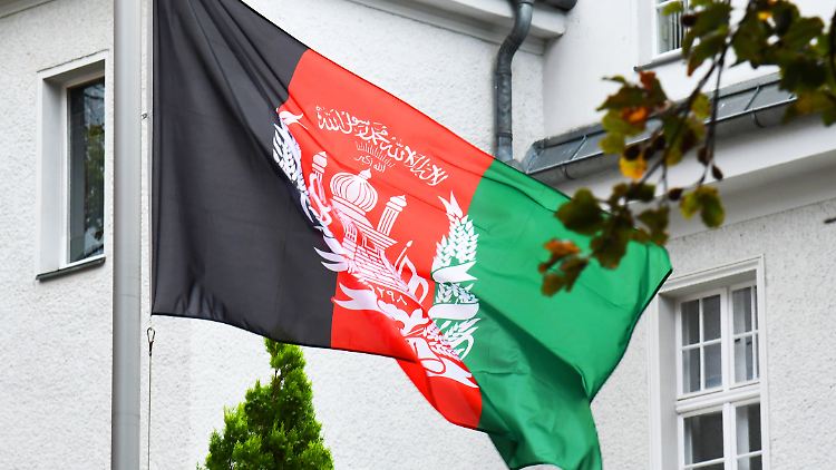 Wie es in den Vertretungen Afghanistans weitergeht, ist unklar.