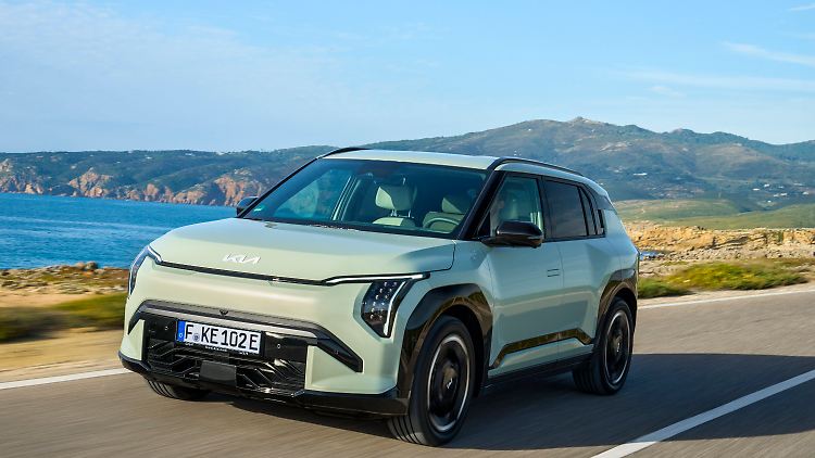 Mit dem EV3 bringt Kia noch dieses Jahr einen kleinen Elektrobruder des EV9 auf den Markt.