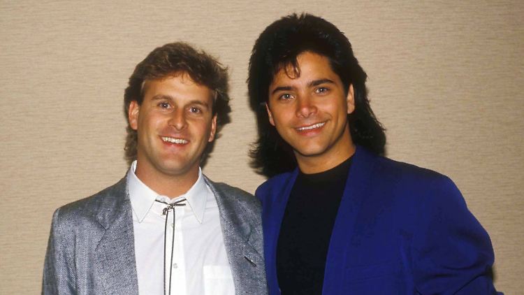 Mit voller Haarpracht: "Full House"-Stars Dave Coulier (l.) und John Stamos 1987.