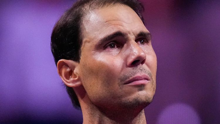 Von Wünschen der alten Rivalen ist Nadal sichtlich gerührt.