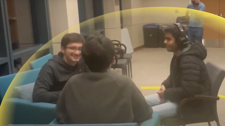 Mit dem KI-Kopfhörer hört man nur registrierte Stimmen innerhalb eines bestimmten Radius. Alle anderen Geräusche werden unterdrückt.
