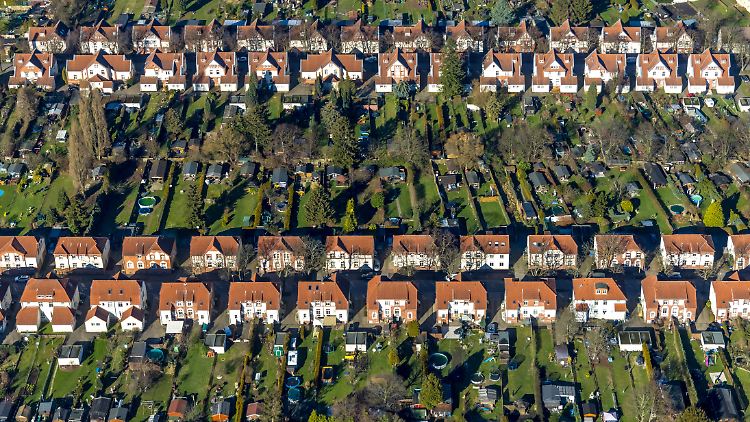 Ab dem kommenden Jahr stellt der Gesetzgeber die Grundsteuer auf eine neue Basis. 