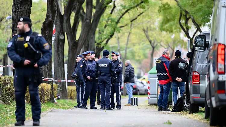 Bei der Suche nach dem Baby kamen auch Polizeispürhunde zum Einsatz.