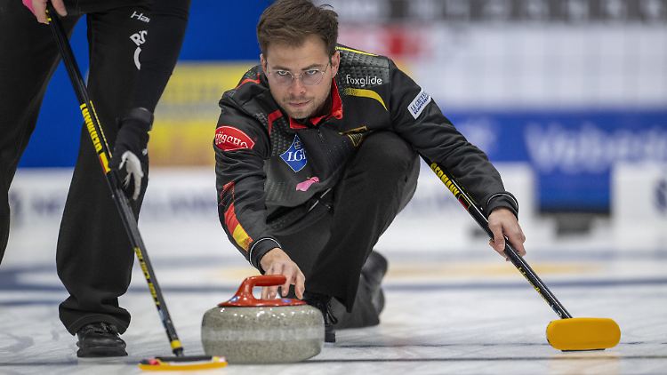 Skip Muskatewitz (hier bei der WM im April) könnte Deutschland morgen zu Gold führen.