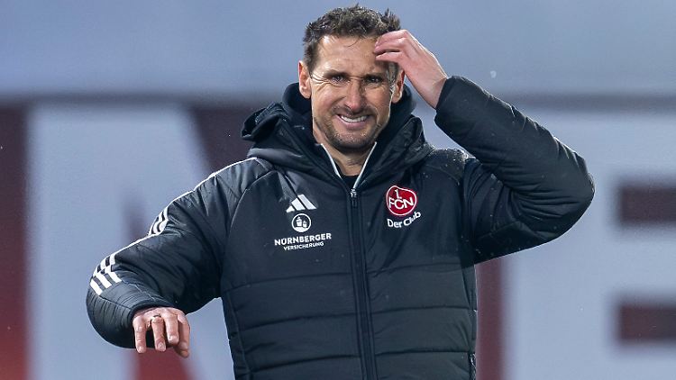 Ganz spät muss sich Klose ärgern.