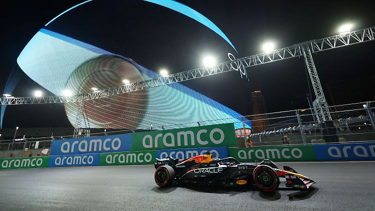 Verstappen steht bereit.