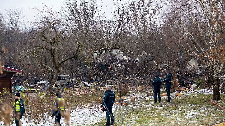 Von dem Flugzeug blieb nicht viel übrig.