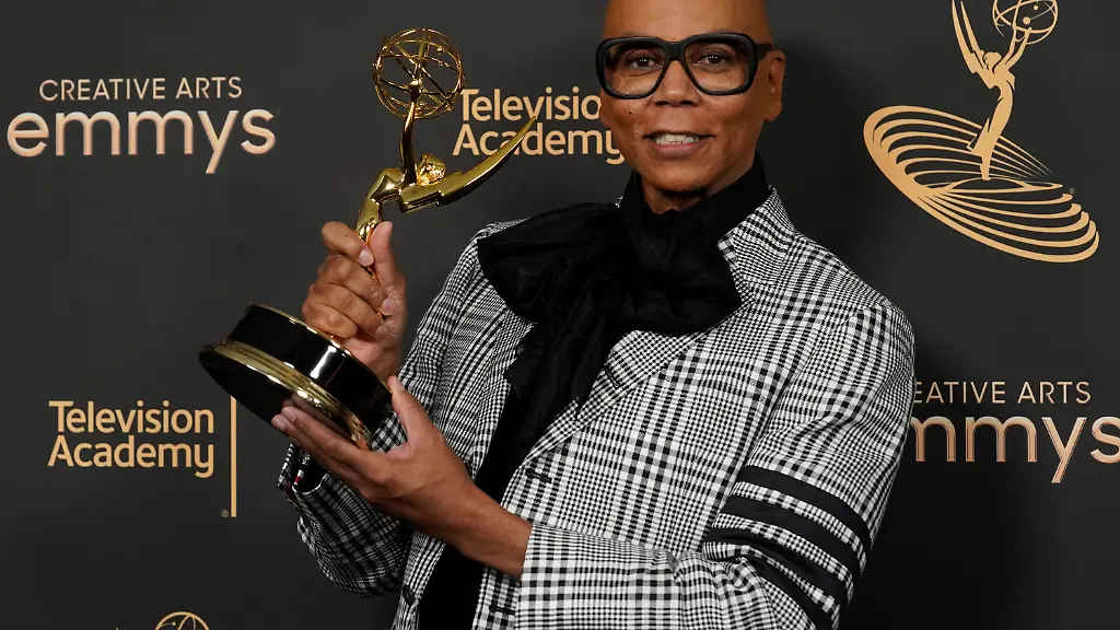 52e8fad8dc56ac82fe379356de18a886