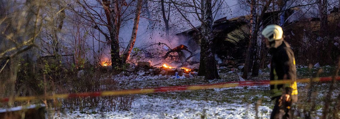 2024-11-25T114007Z_654703078_RC26CBAF5I2R_RTRMADP_3_LITHUANIA-CRASH.JPG