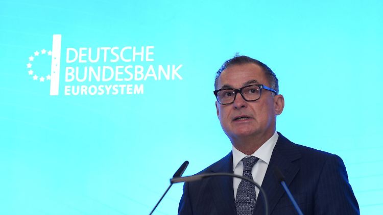 Bundesbank-Präsident Joachim Nagel bringt ein späteres Rentenalter ins Spiel im Kampf gegen die schwache Wirtschaft (Archivbild).