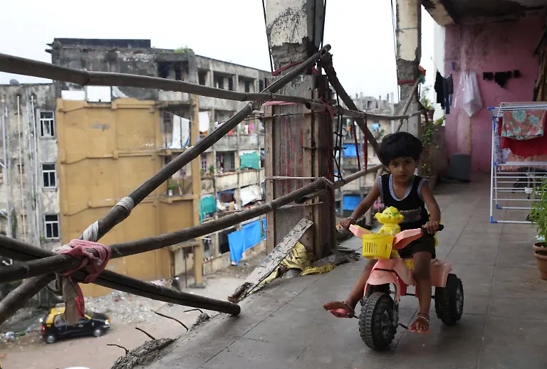 Mrunali-4-Panduram-Kharat-s-daugther