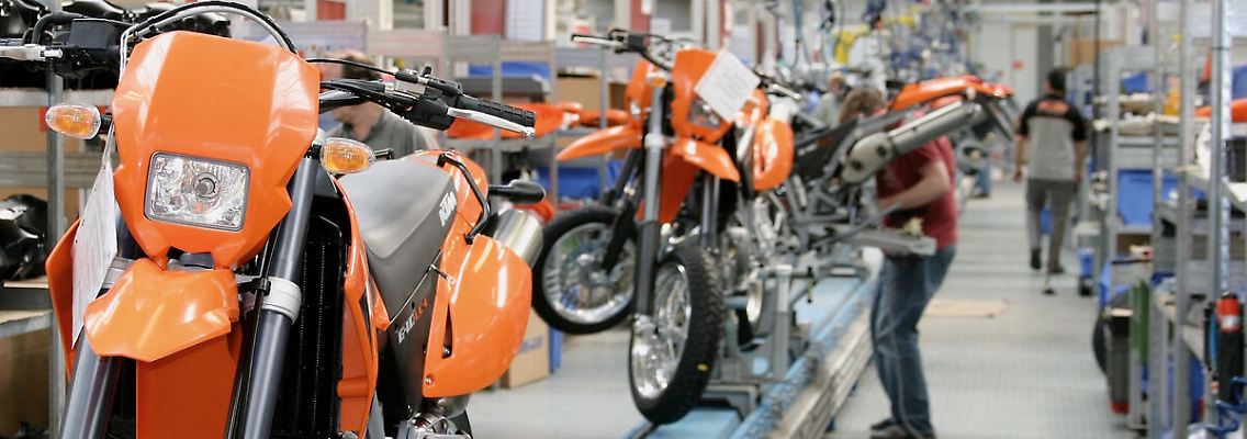 38001_Assembly Line_Tour.jpg