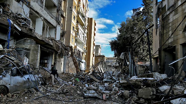 Ein verwüsteter Straßenzug in einem Vorort von Beirut. "Die Dauer der Waffenruhe hängt davon ab, was im Libanon geschieht", kündigte US-Präsident Biden an. 