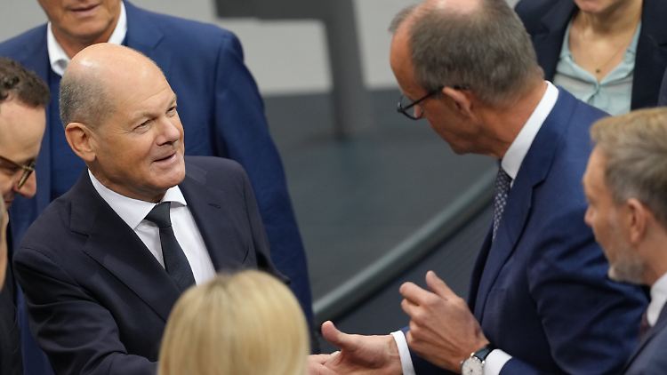 Der Oppositionsführer will nicht mit Scholz' Minderheitsregierung die Schuldenbremse lockern - vorerst.