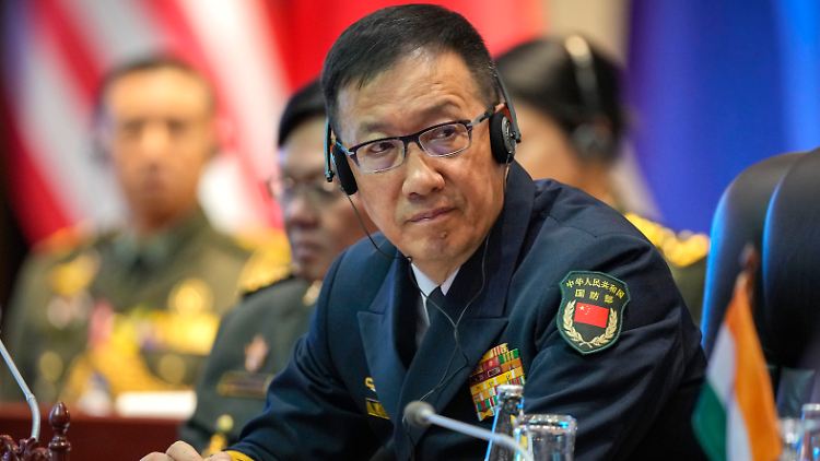 Verteidigungsminister in China zu sein, ist offenbar ein Schleudersitz. 