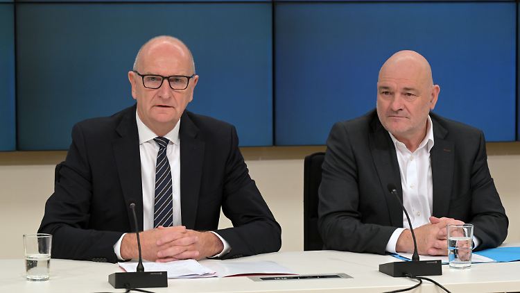 SPD-Ministerpräsident Dietmar Woidke und Robert Crumbach, Fraktionsvorsitzender des BSW in Brandenburg.