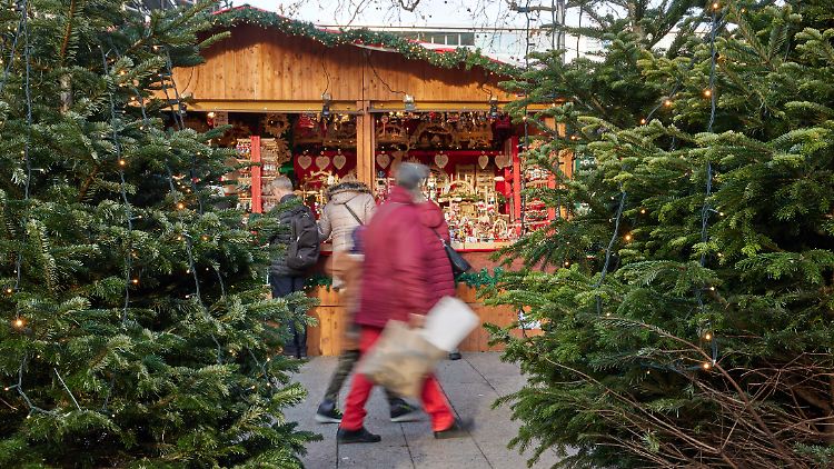 Gerade für islamistische Attentäter könnten Weihnachtsmärkte ein mögliches Ziel sein, warnt der Verfassungsschutz. 