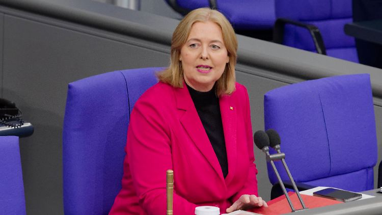 Bärbel Bas fordert ein respektvolles Miteinander im Bundestag.
