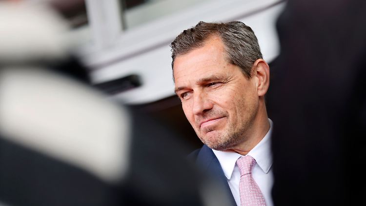 Michael Mronz begeisterte sich schon früh für den Sport.  Sein Bruder ist der frühere Tennisprofi Alexander Mronz.