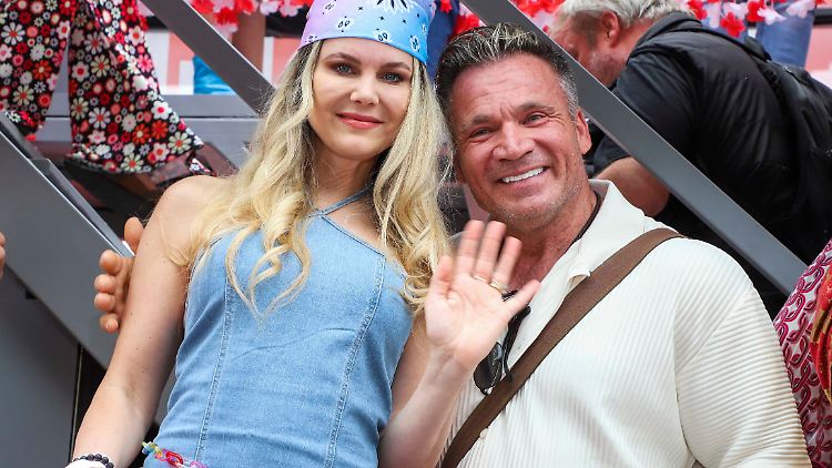 Stehen zur ihrer Liebe: Yvonne Woelke und ihr Schatz, Peter Klein