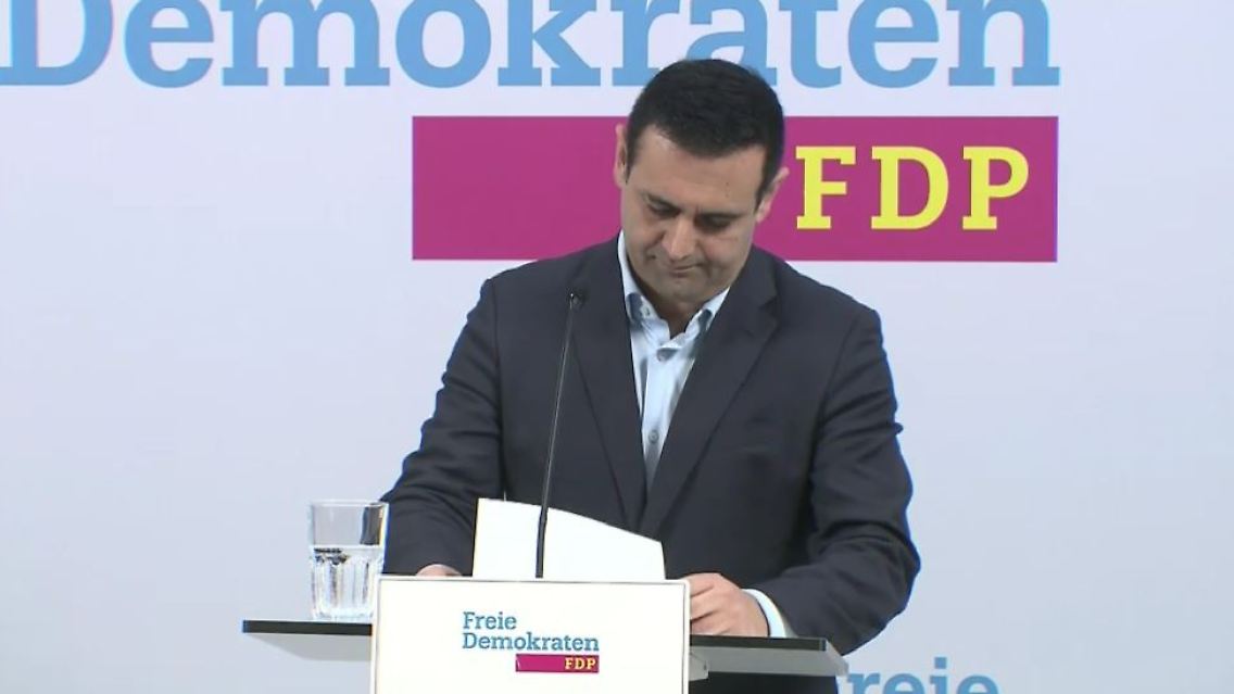 DjirSaraitrittzurück.JPG