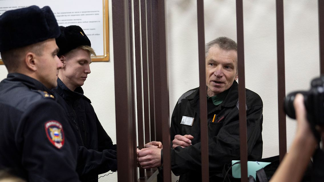 Der 63-jährige Alexej Gorinow in einem Käfig vor Gericht in der Stadt Wladimir östlich von Moskau.