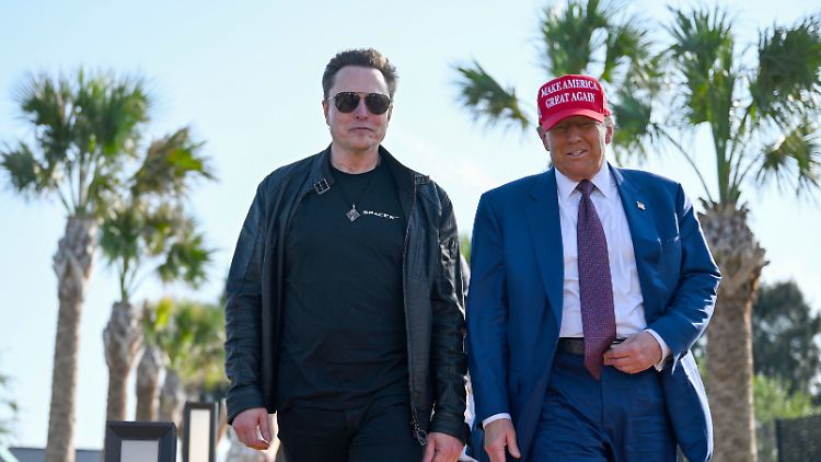 Für den reichsten Mann der Welt hat sich das bereits ausgezahlt. Trump hat Musk mit der Leitung einer neuen Abteilung für Regierungseffizienz betraut.