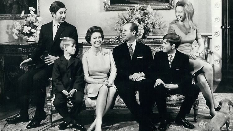 Ein Leben ohne Corgis ist möglich - aber sinnlos. Da war sich die Queen sicher einig mit Loriot, bei dem es allerdings um Möpse ging. 