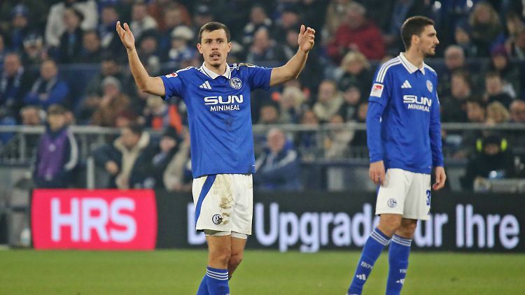 Ärger beim FC Schalke. 
