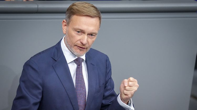 Welche Konsequenzen zieht FDP-Chef Christian Lindner aus der "D-Day"-Affäre? 