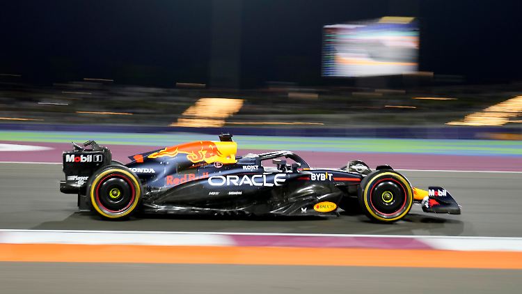 Lenkt seinen Red Bull zum "Turnaround": Max Verstappen.