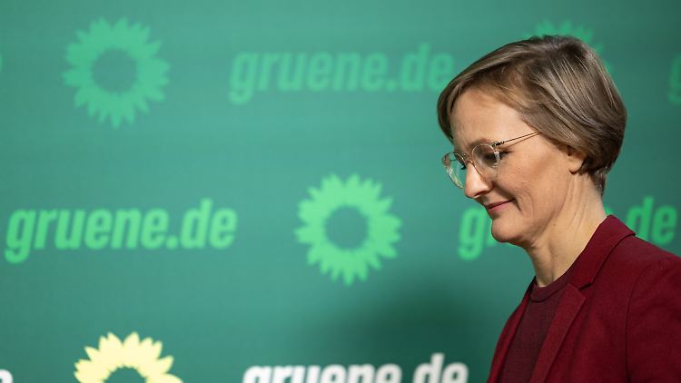 Die Grünen-Vorsitzende Brantner äußert klare Präferenzen für die Partnerwahl.