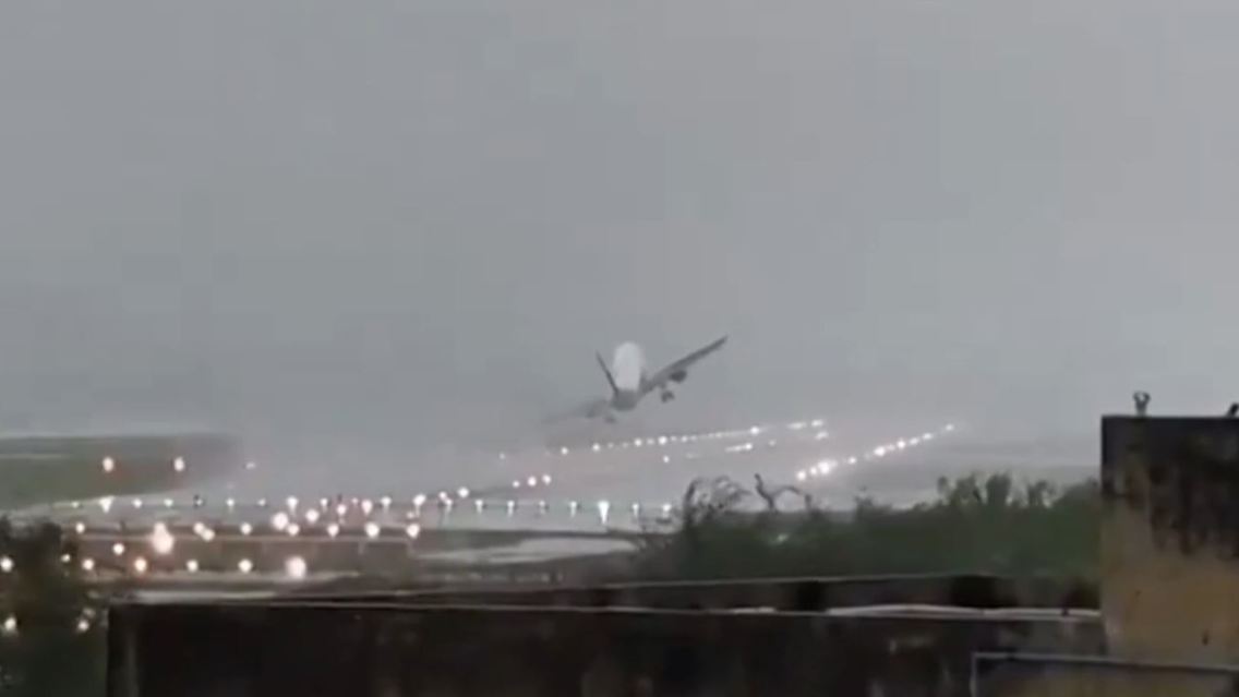 Flugzeug_Indien.JPG