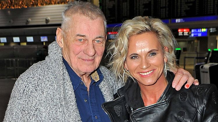 Heinz Hoenig und seine Frau Annika in gesundheitlich besseren Zeiten. (Archivbild)