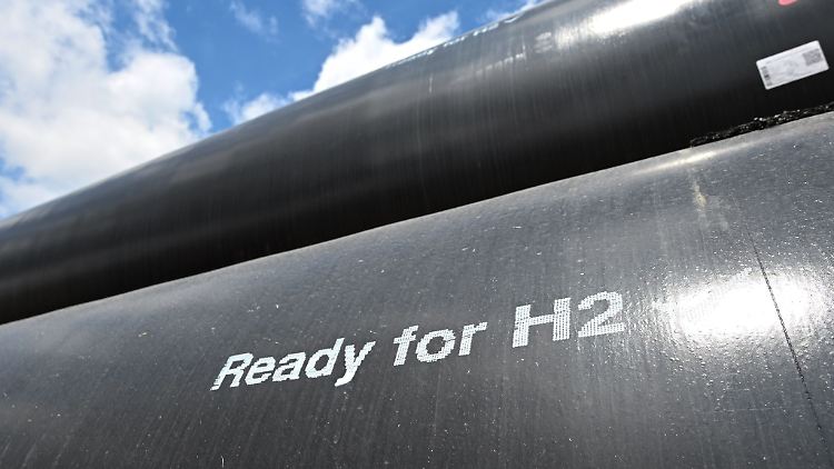 Baustelle für eine neue Pipeline. Laut der EU-Kommission sind die Bemühungen um den Ausbau von klimaneutralen Technologien entscheidend, um die Wettbewerbsfähigkeit der europäischen Industrie sicherzustellen.