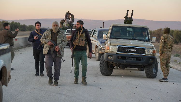 Islamistische Rebellen erobern einen Flughafen in der Region Aleppo.