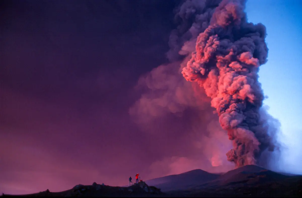 NICHT-VERWENDEN-Aetna-302-16-redvolcano-UllaLohmann