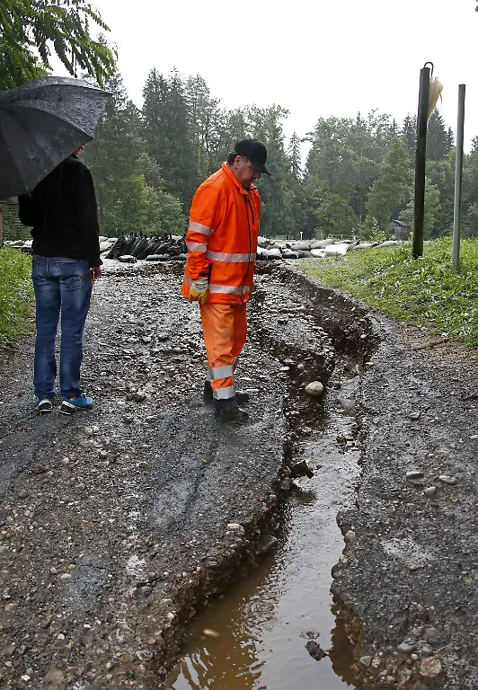 3106901ecc05b53a5fa0f2e3244a1100