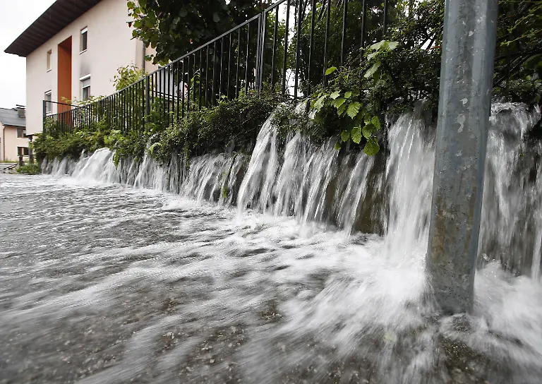 e261973778a5b2d01444600c38044340