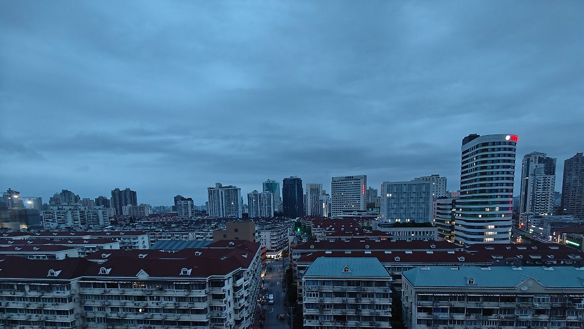 415856065.jpg