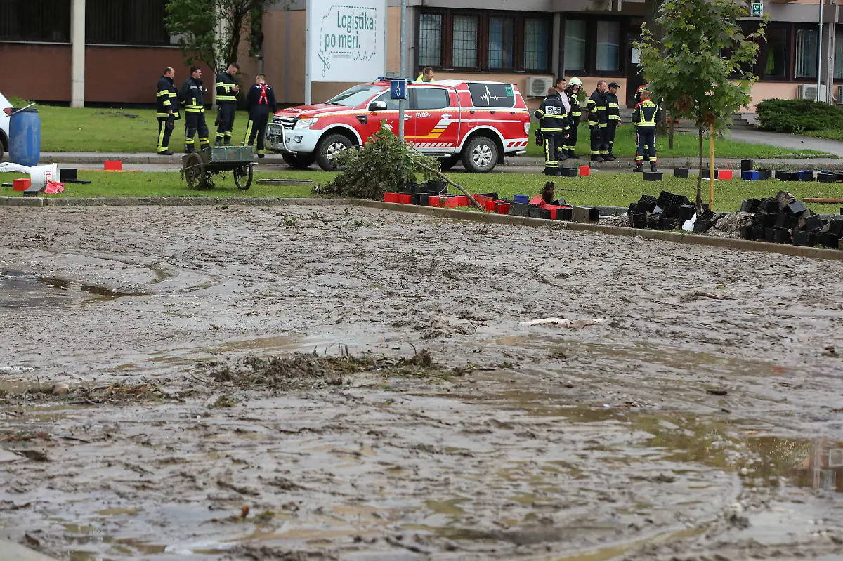 93c3fb409ce9251c5076fe52a1ca0e3b