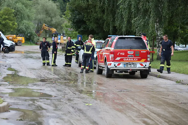 0e7d611bdf16b8903431f9766fd35745