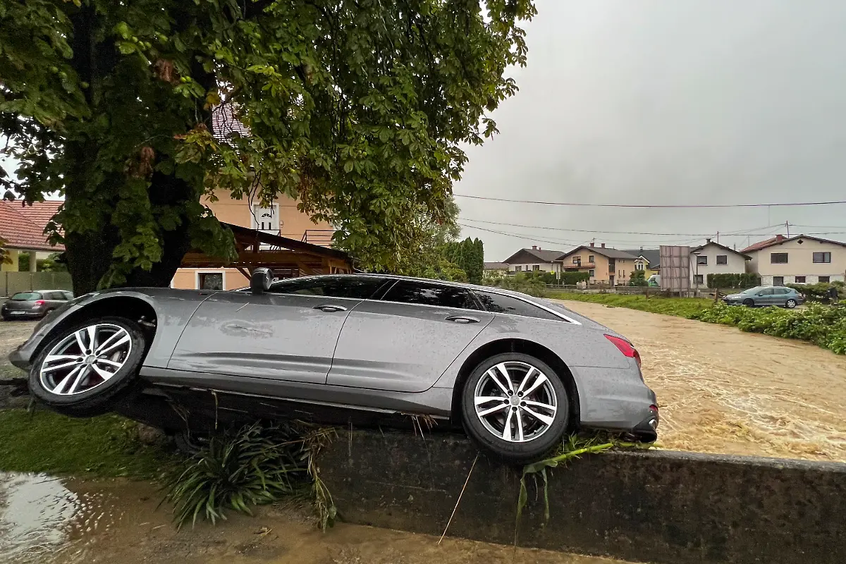 a8de485c29815ff92a4c88f9e726eeb5