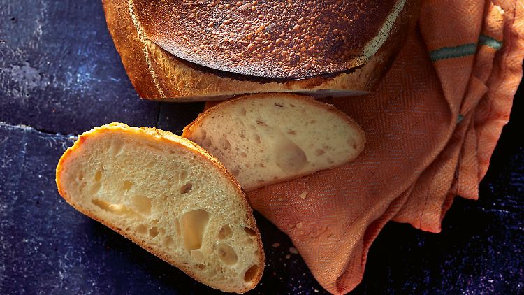 Teichmanns italienisches Landbrot "Pagnotta" hat eine weiche Krume und eine krachende Kruste.