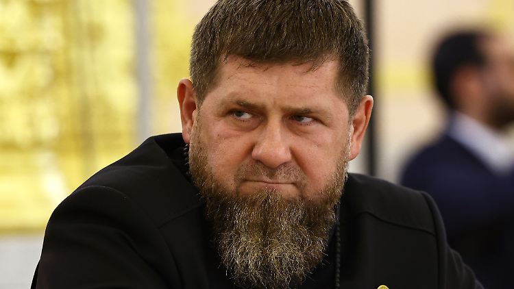 Was den Krieg in der Ukraine angeht, ein entschiedener Gefolgsmann Putins: Ramsan Kadyrow.