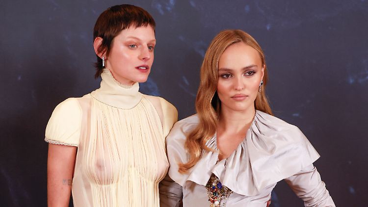 Diesmal war auch Lily-Rose Depp mit auf dem roten Teppich.