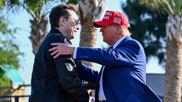 Trump und sein Unterstützer Musk. 