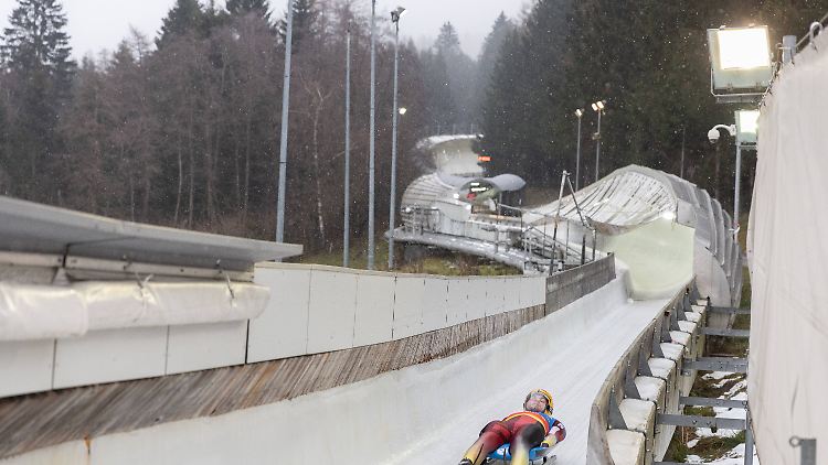 Der Olympia-Eiskanal in Innsbruck wird derzeit für viel Geld umgebaut.